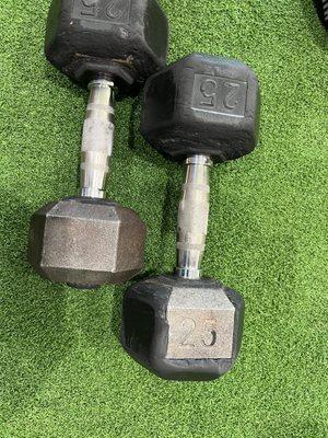 Damages weights!! Pitch!