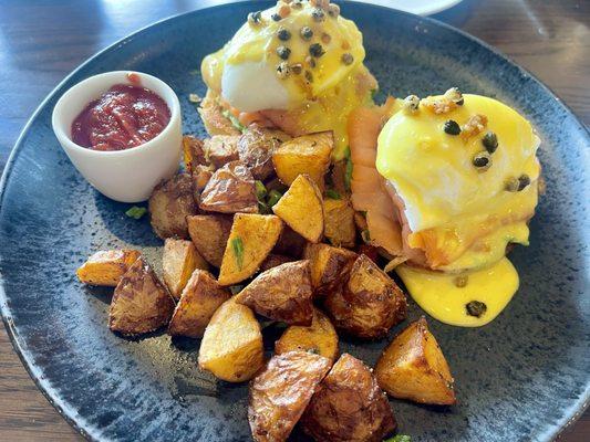 Coastal Benedict $18.00 Smoked Salmon, Avocado, Toasted Muffin, Citrus Hollandaise, Crispy Capers