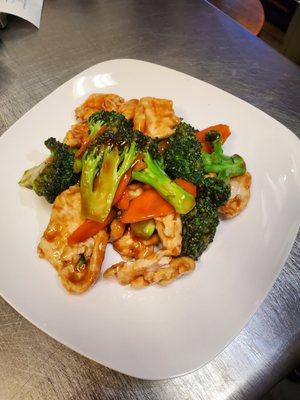 chicken w. broccoli