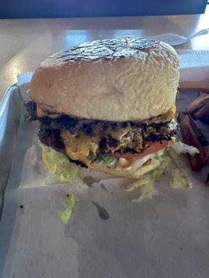 Mooyah double cheeseburger