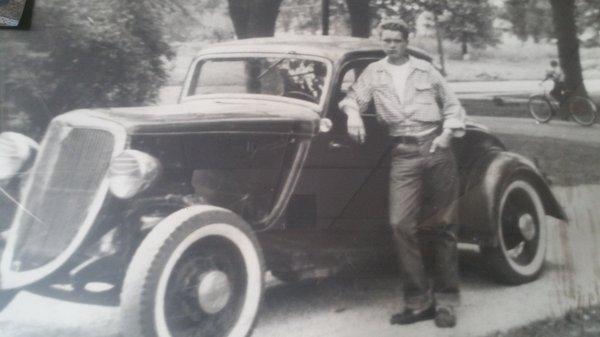 Bob Pfeiffer in 1951, age 16. This was his 1933 Ford with a 1948 Mercury 100 HP/239 cubic in engine.