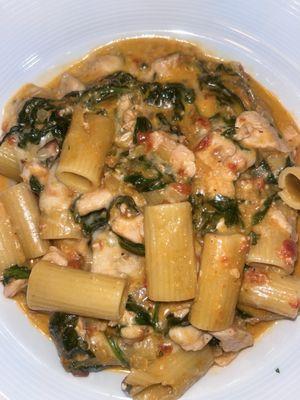 Rigatoni food