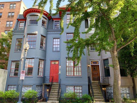 Historic Homes & Brownstones in Dupont Circle. Washington, DC Real Estate & Homes For Sale | Art Shmatko Realtor | ArtsHomeBase.com