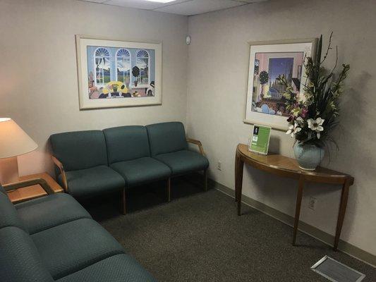 Waiting room of Dr. Amir Chalak, Oral Surgeon in Campbell, California