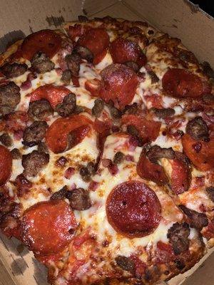 The Animal 10" pizza