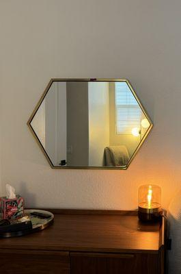 Mirror mounting 1