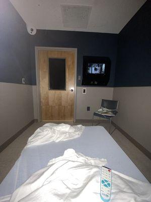 The room they put me in and has yet to check on me. Or offered something that could actually help me sleep.