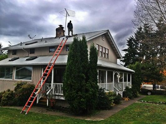 Yes we get on roofs.