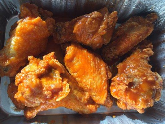 BUFFALO CHICKEN WINGS