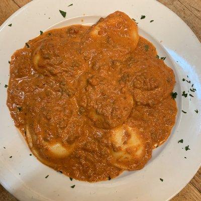 ravioli with meat sauce