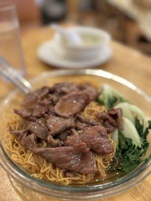 Beef and tender greens lo mein