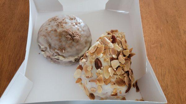 German Apple Streusel Cake (left) and Almond Ring slice (right)