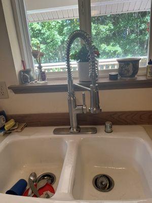 Kitchen faucet