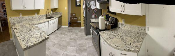 Granite counters and 6inch backsplash