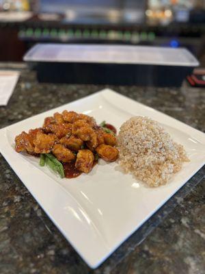 General Tso with green beans and brown rice.