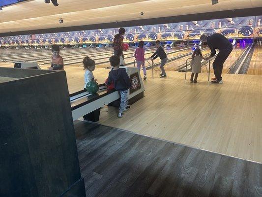 Very clean and fun bowling alley. Accommodations for kids too