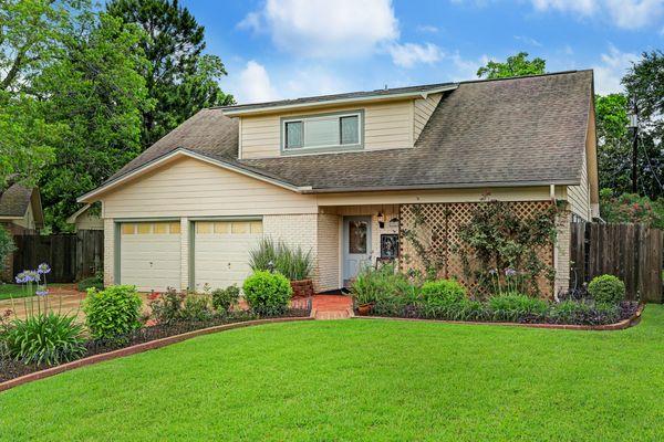 Home for Sale in Pecan Forest, League City, TX