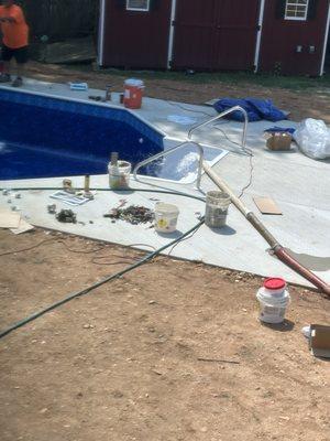 Filling of pool after liner installation