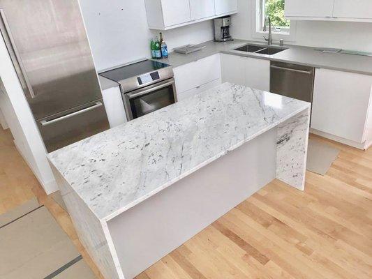 White Carrara Marble - Double Waterfall