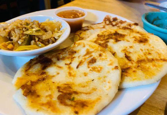 3 style pupusas