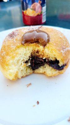 Nutella Bomboloni Exposed $5.51 (11/23/22). @CasaToscanaNYC @BryantParkNYC @BankOfAmerica #WinterVillage #NewYorkCity #FoodPorn