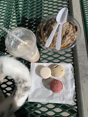 The Butterbro and a peanut butter mocha frappe from a coffee shop beside the açaí truck!!