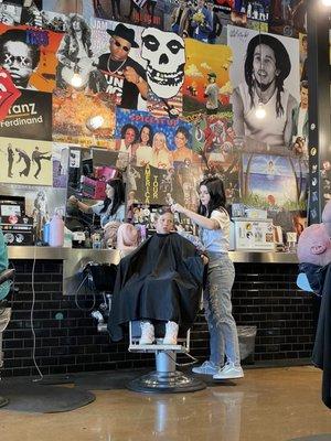 Floyd's 99 Barbershop