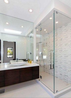 Simplistic Bathroom