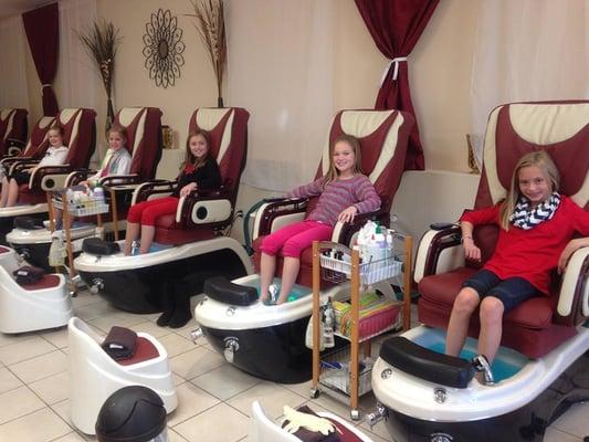 Princess getting pedicure when i had my service done.. so CuTE!!!