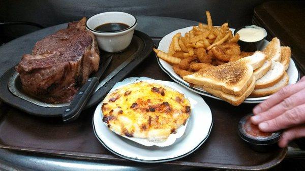 Prime rib & shrimp basket
A couple of Libertys favorites!