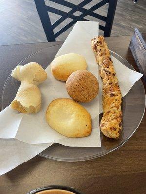 Pan de bono with cheese, pan de bono with guava, cheese stick, pan de yuca and buñuelo. I cant pick a favorite, loved them all!