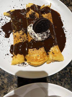 Oreo stuff pancakes