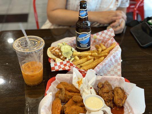 Sliders and hot wings