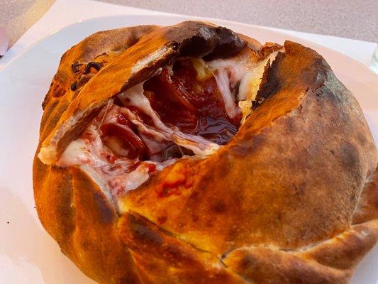 Sella's Calzone & Pizza