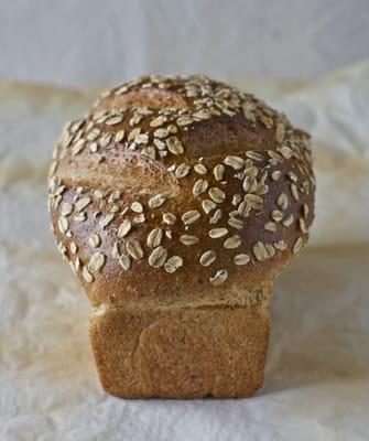 BUTTERMILK OAT BREAD