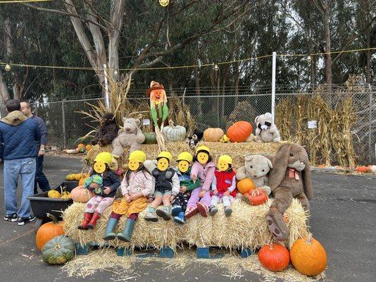 Fall class field trip to the pumpkin patch