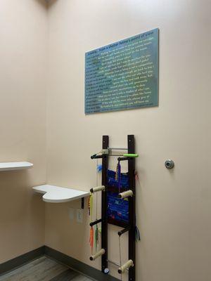 "Play" area in exam room with perches