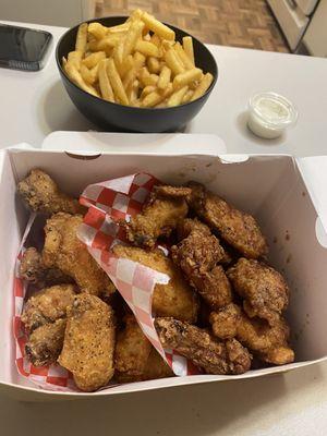 20 Piece Combo- Lemon Pepper and Soy Garlic with fries and 2 drinks