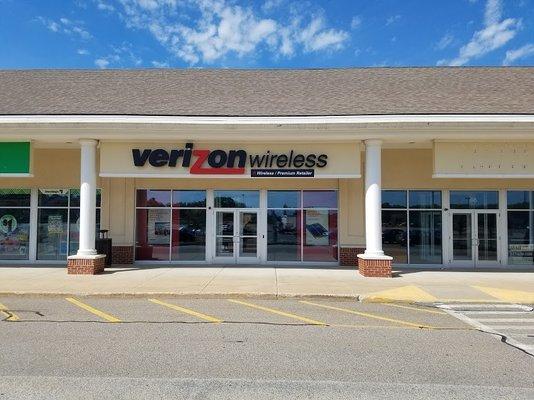 Verizon Authorized Retailer / RW - Plymouth, MA