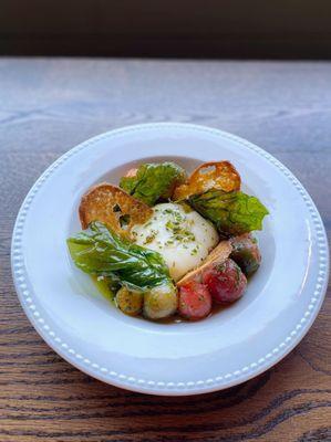 Heirloom Tomato & Burrata Salad