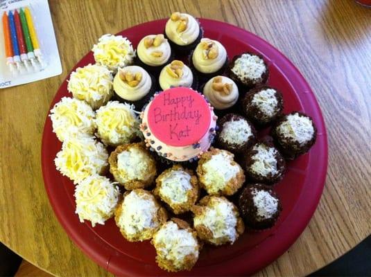 My cupcake platter!! Yumm