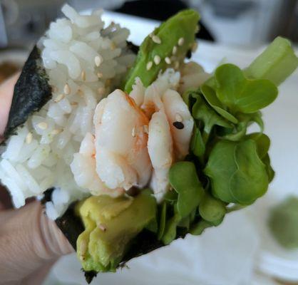 Shrimp hand roll