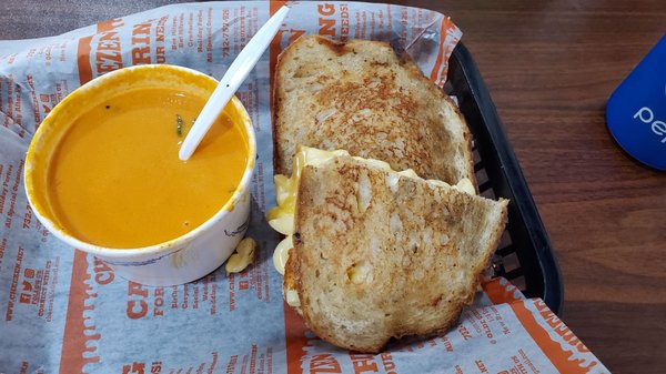 Mac and cheese grilled cheese with tomato soup