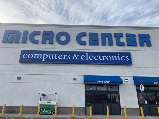 Welcome to Micro center.