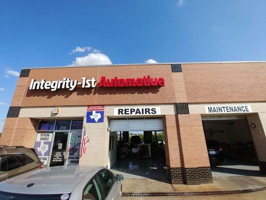 It's at the Northeast corner of the auto repair mall near Josey & Keller Springs. Nice, clean shop.