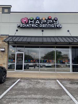 Happy Pediatric Dentistry