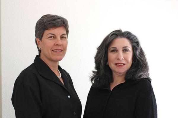 Laura Sussman (L) and Wendy Kraft (R)