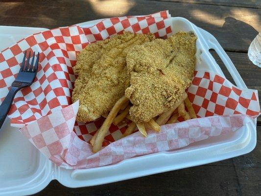 My recommendation: pass on the fish basket. I'm sure the burgers are the spotlight.