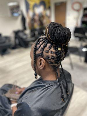 Loc updo