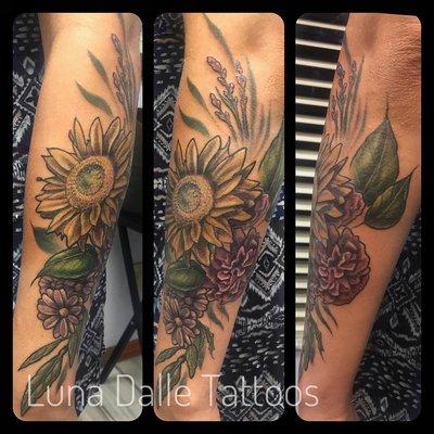 Floral piece by Luna Dalle